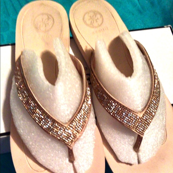 Like NEW GUESS pink satin/rhinestone thong flip flops Sz 8 MUST SEE!! - Picture 3 of 5